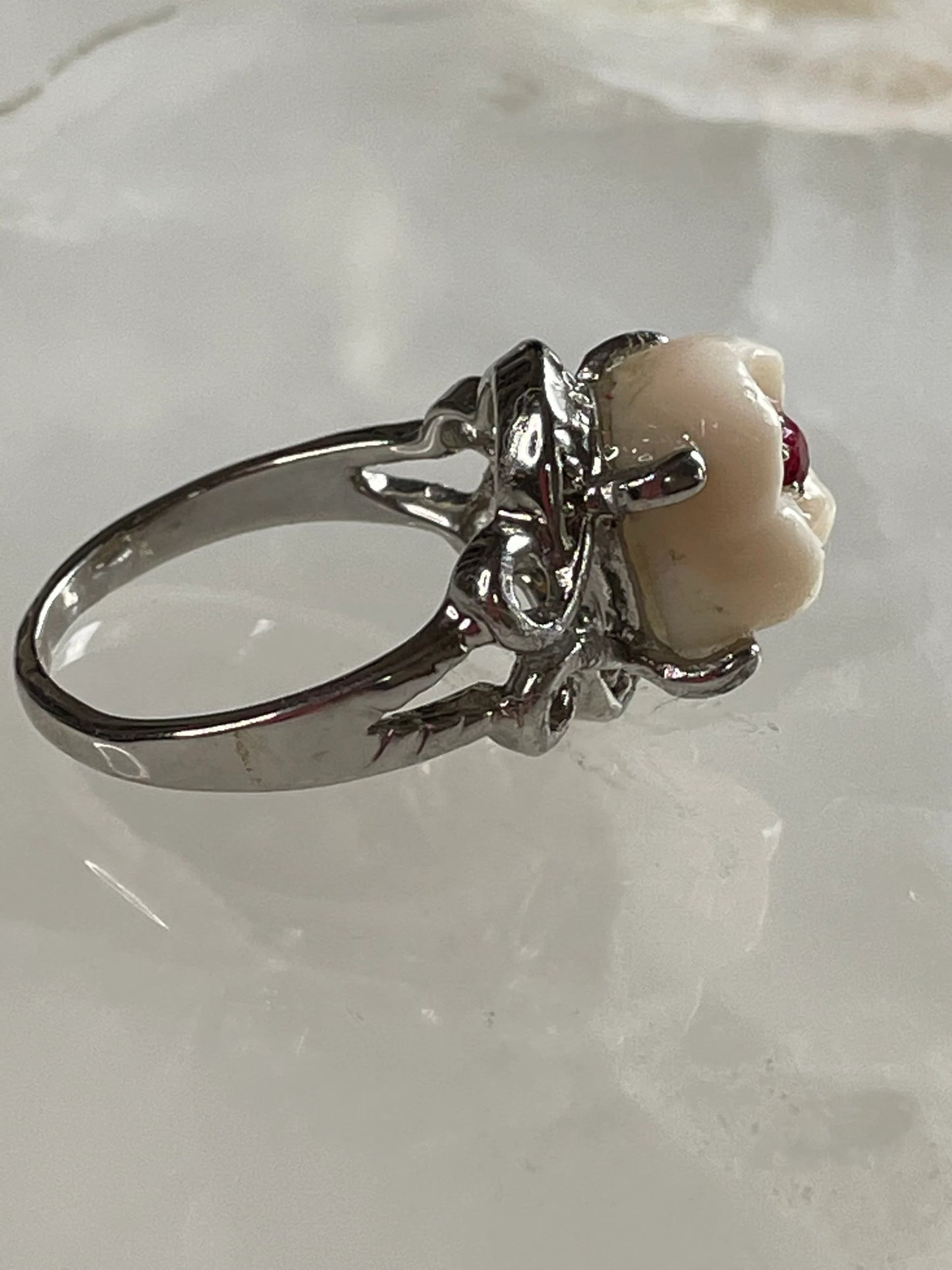 Red Cavity Molar Ring