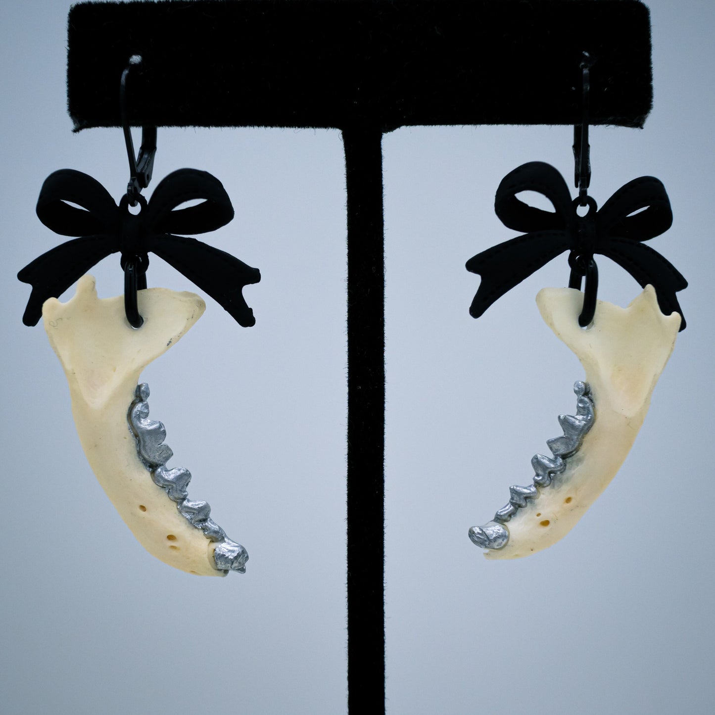 Gothic Jaw Bow Earrings