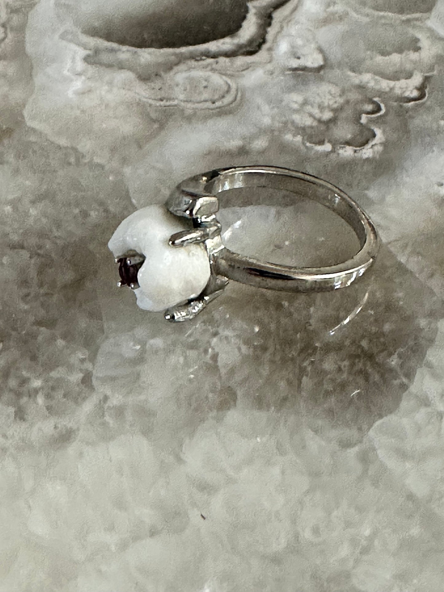 Crystal Cavity Tooth Ring