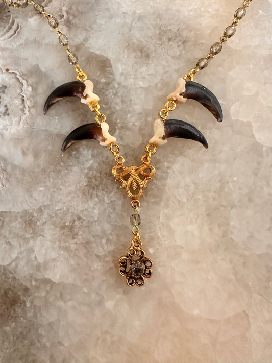 Royal Claw Necklace