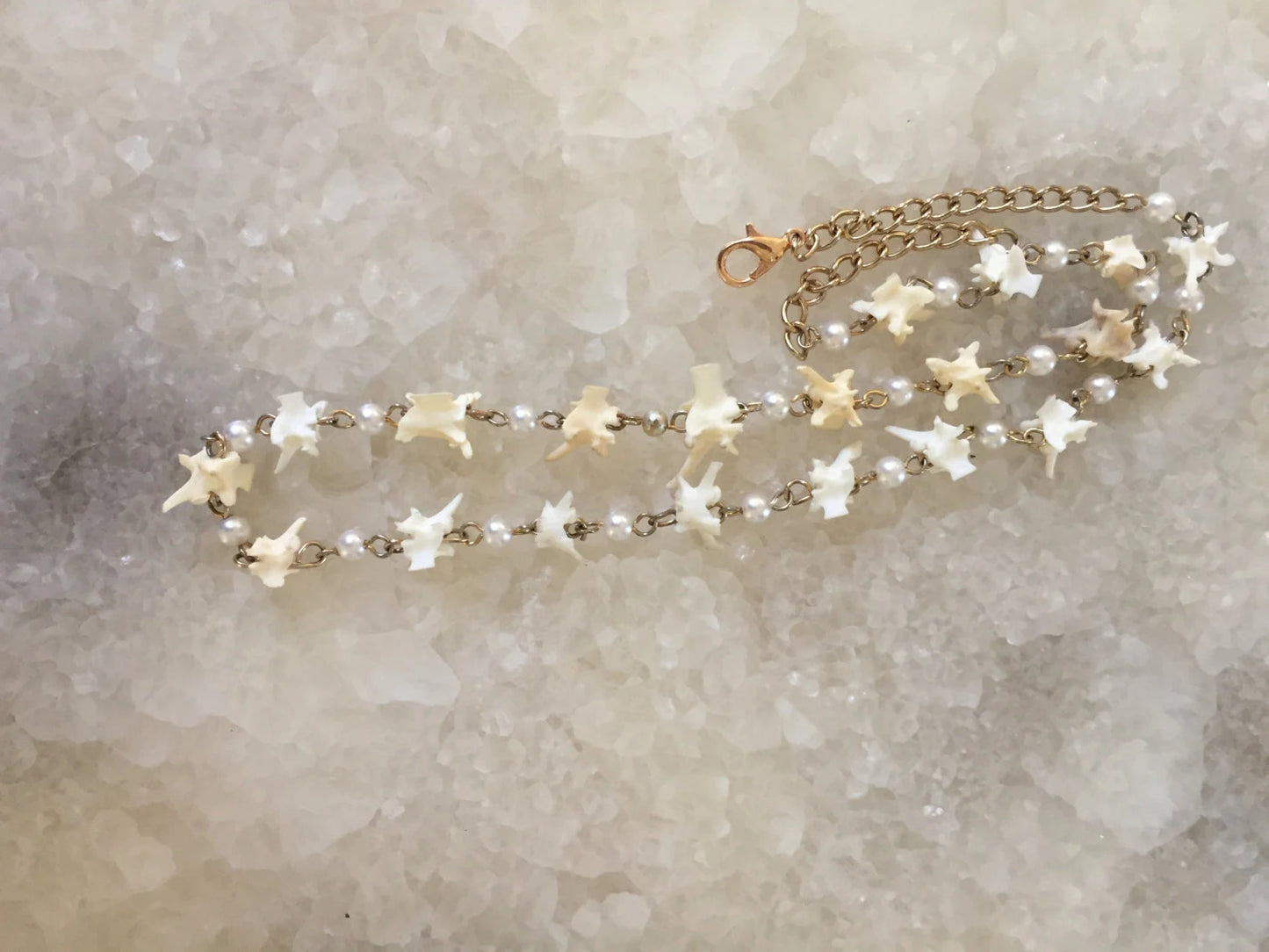 Vertebrae and Pearl Strand Choker Necklace