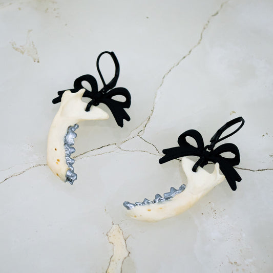 Gothic Jaw Bow Earrings