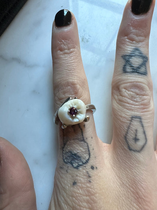 Crystal Cavity Tooth Ring